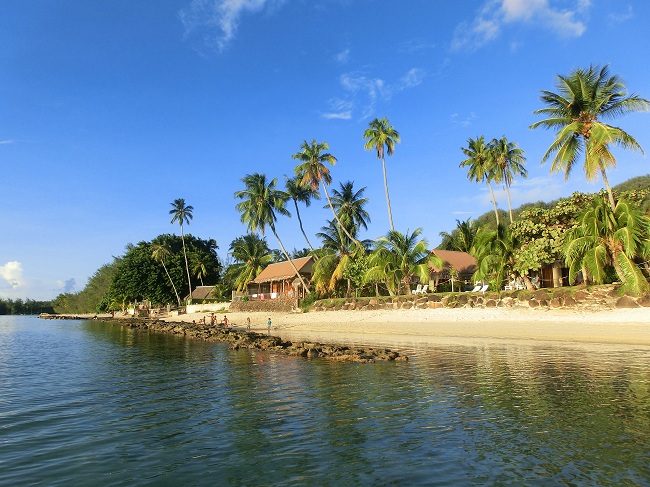 Strand am Camping Nelson in Moorea - Französisch Poynesien